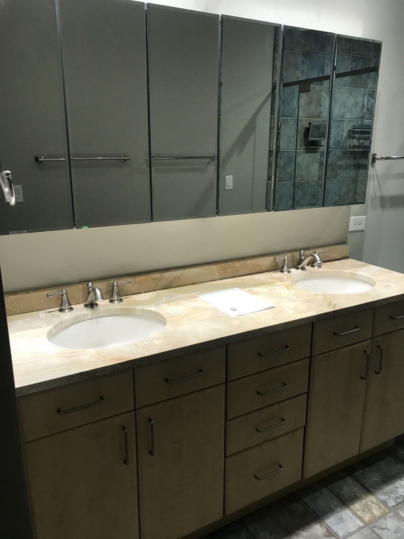 346 West Huron Street, Unit A Chicago, IL 60654 - Photo 17 of 23
