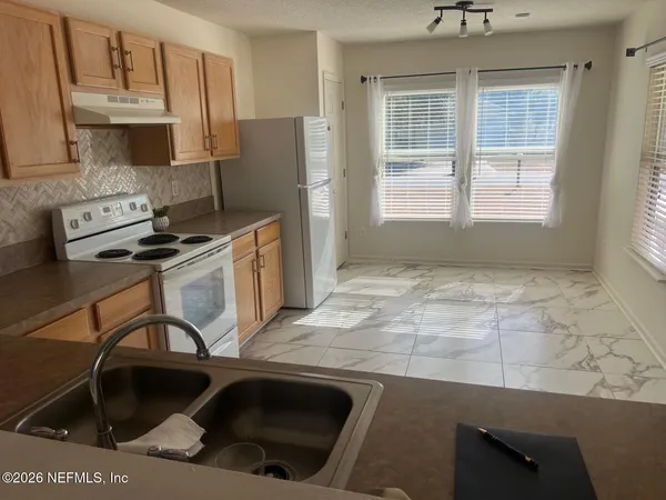 $240,000 | 7110 Newman Lake Court, Jacksonville, FL 32222