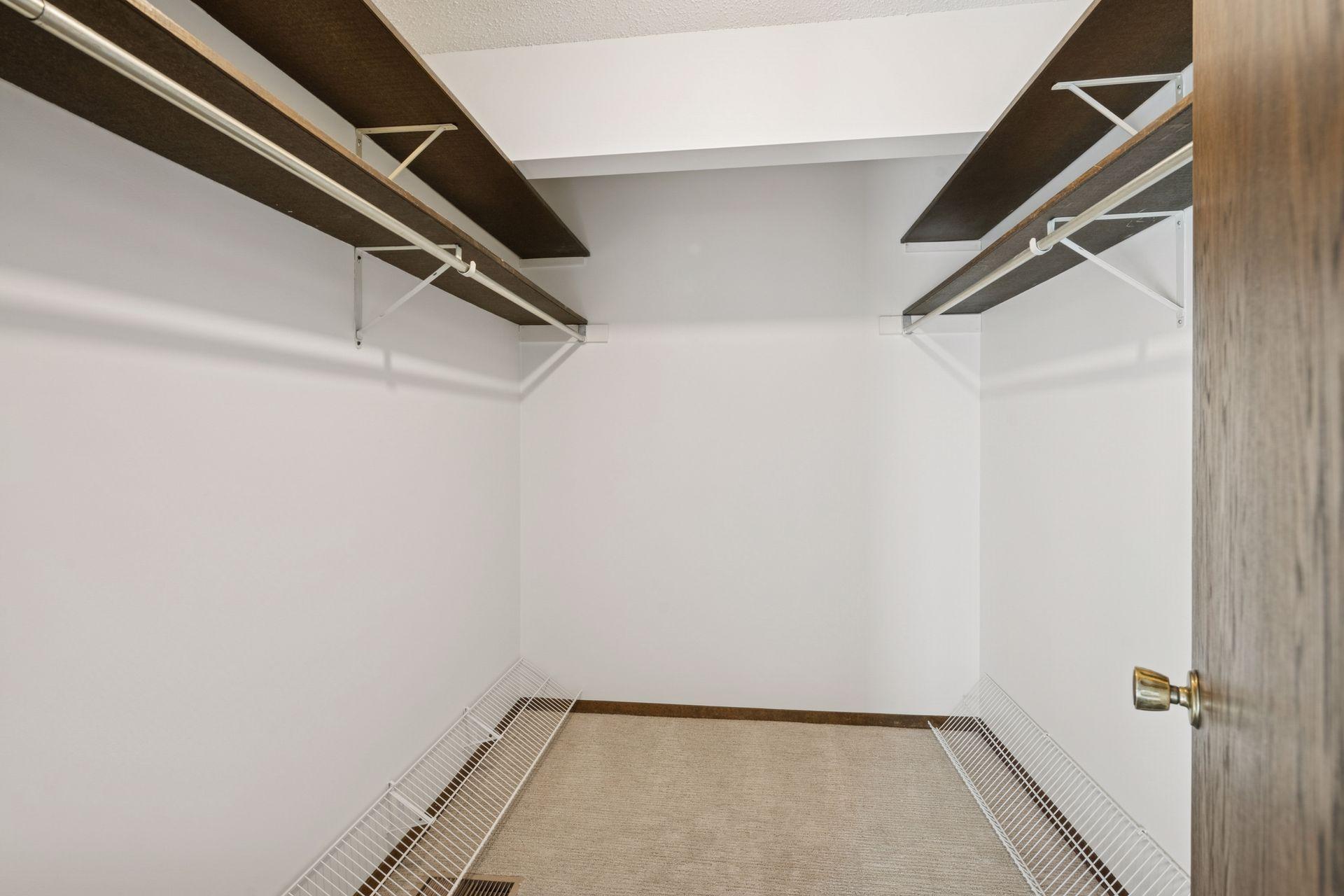 6066 Blake Ridge Road Edina, MN 55436 - Photo 16 of 39