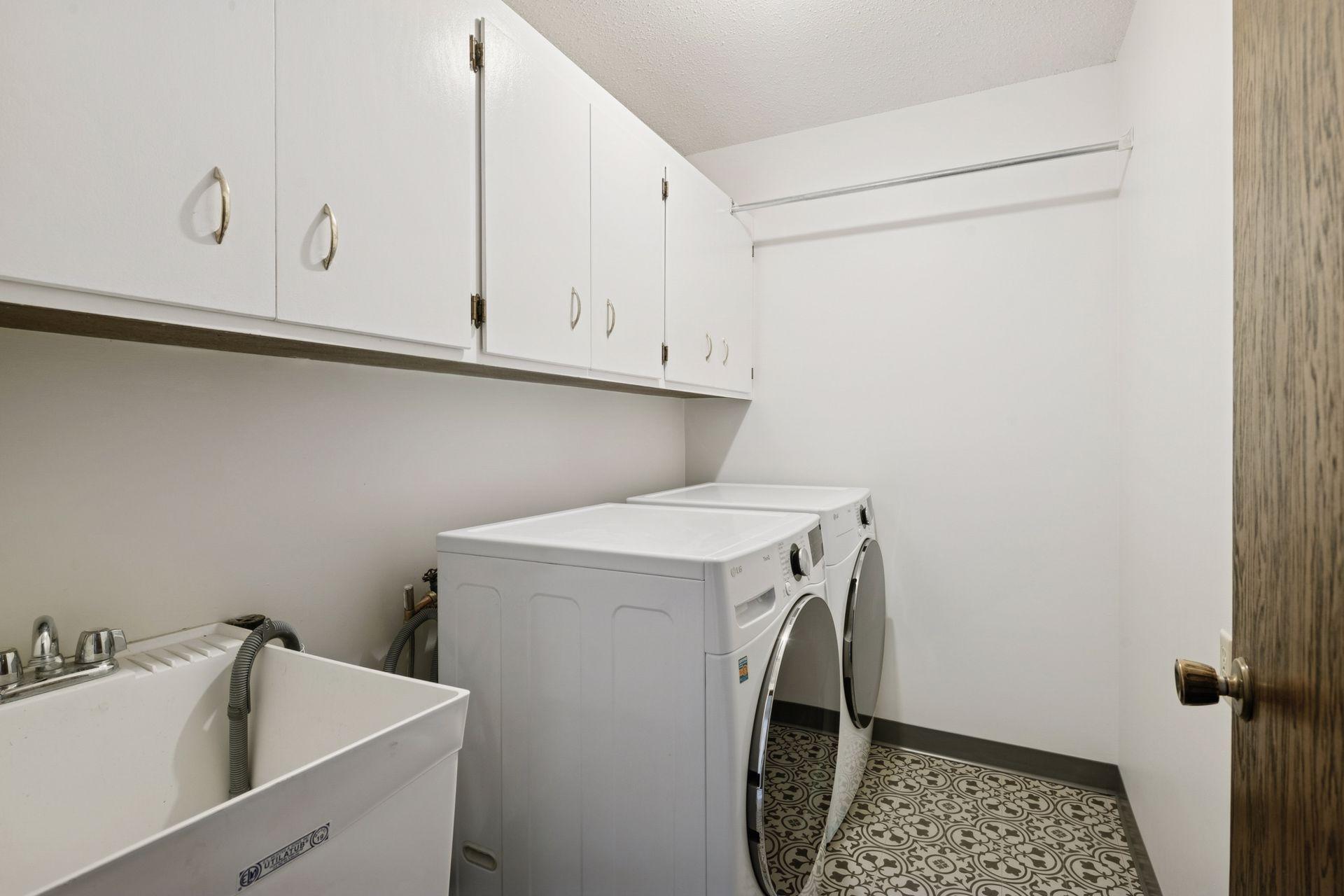 6066 Blake Ridge Road Edina, MN 55436 - Photo 22 of 39