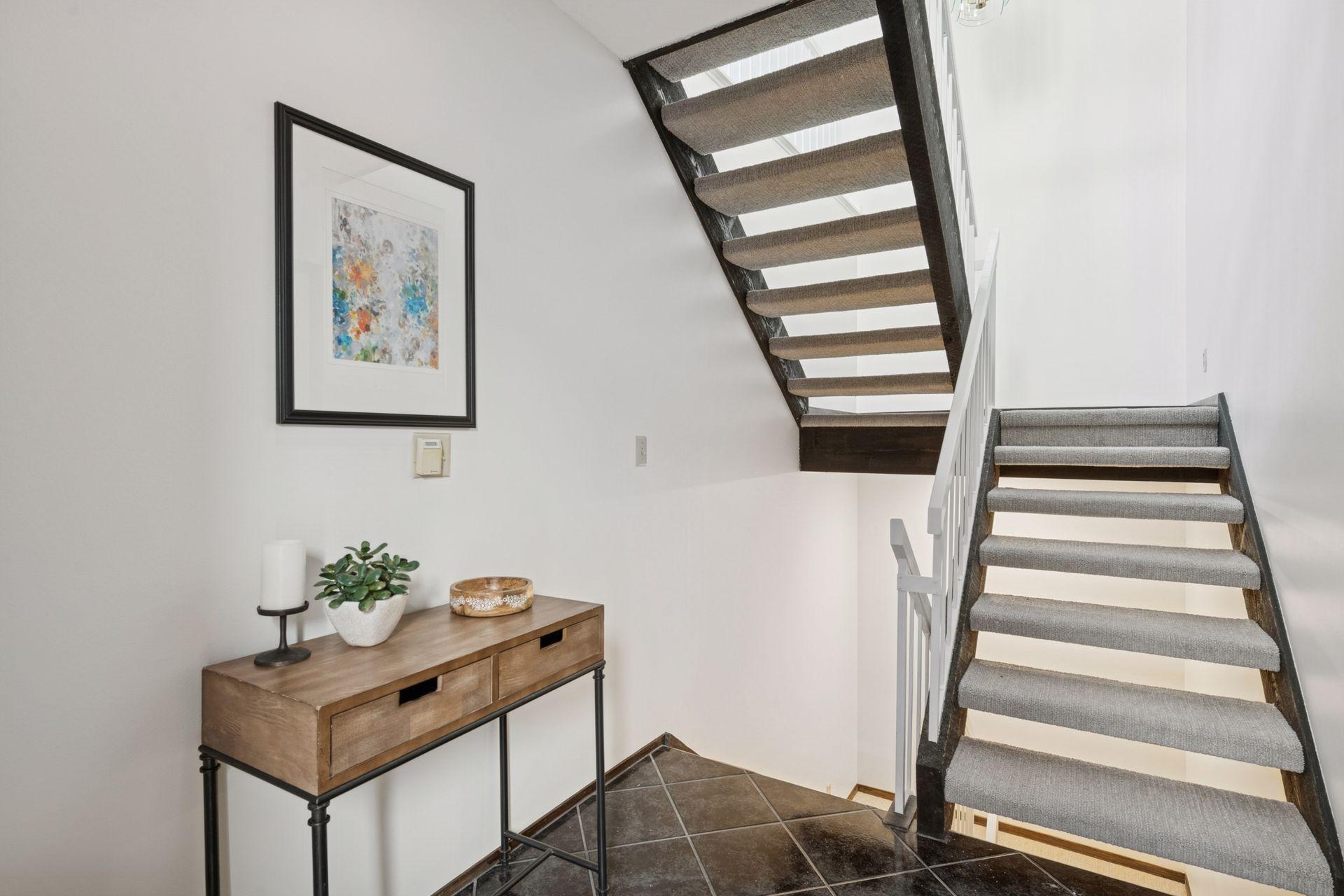 6066 Blake Ridge Road Edina, MN 55436 - Photo 3 of 39