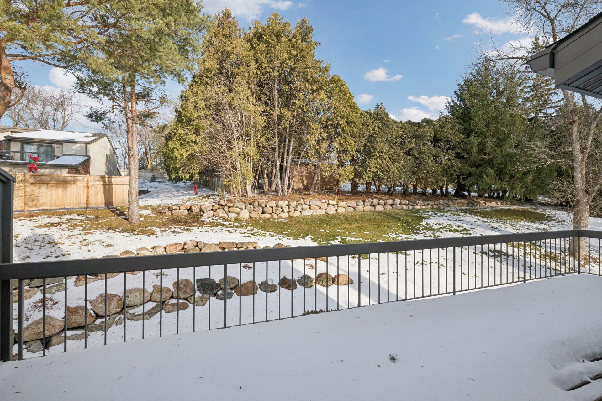 6066 Blake Ridge Road Edina, MN 55436 - Photo 8 of 39