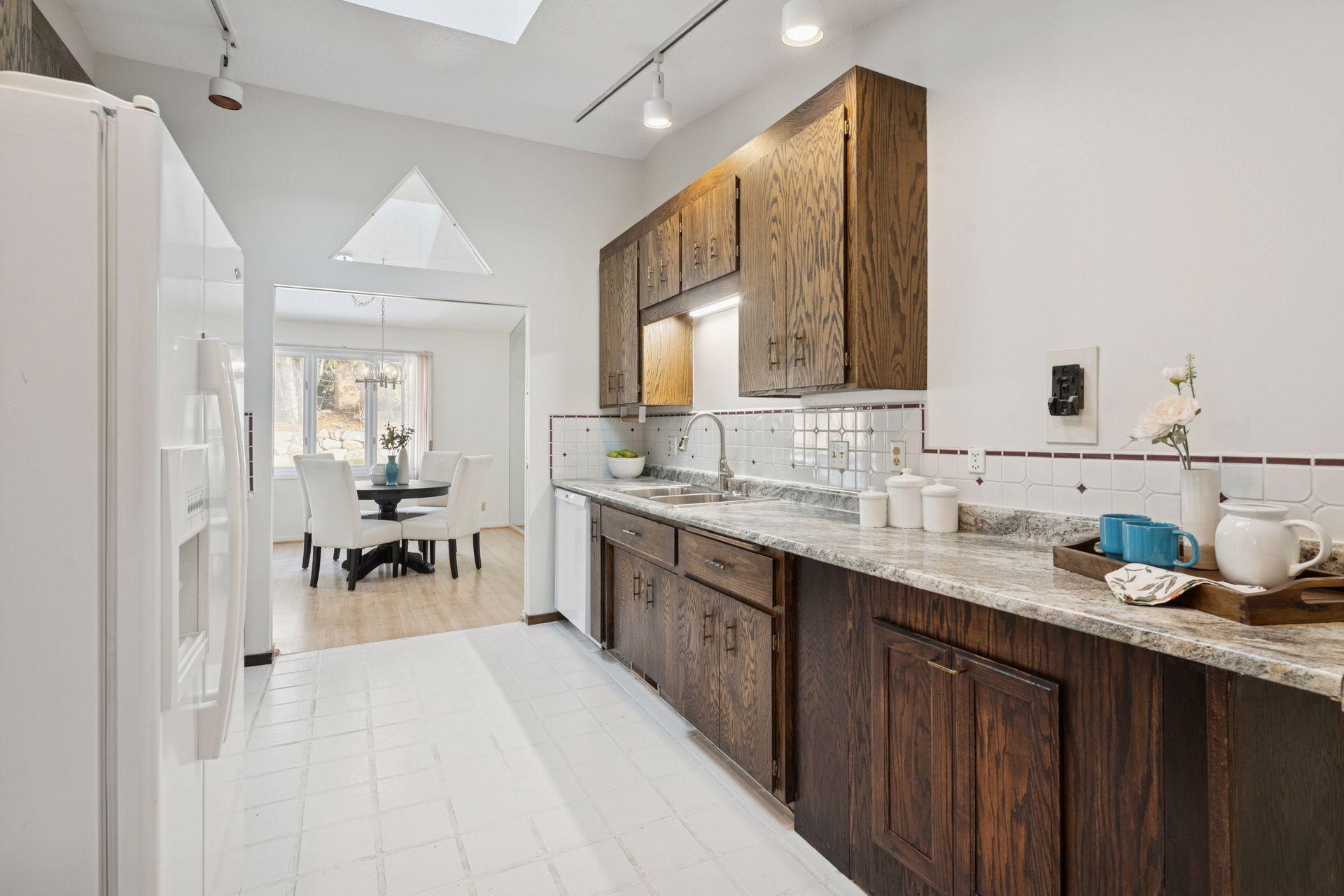 6066 Blake Ridge Road Edina, MN 55436 - Photo 10 of 39