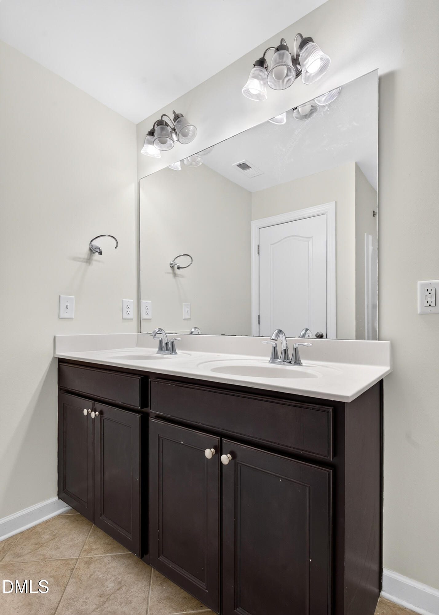 2139 Gregor Overlook Lane Apex, NC 27502 - Photo 27 of 71