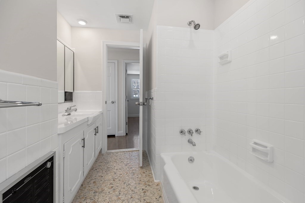37 Fox Hill Road Framingham, MA 01701 - Photo 25 of 42 Gallery Image 25