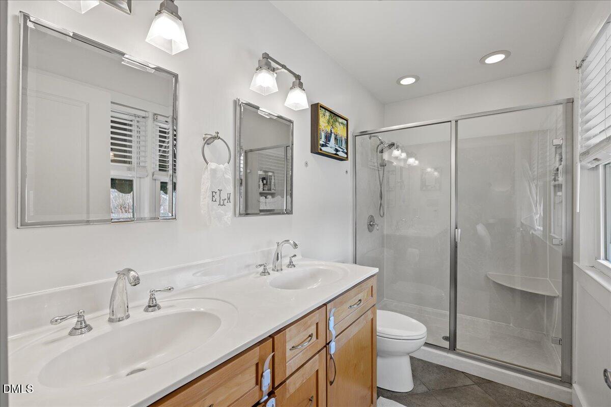 4317 Yadkin Drive Raleigh, NC 27609 - Photo 22 of 33 22-2A1A4964