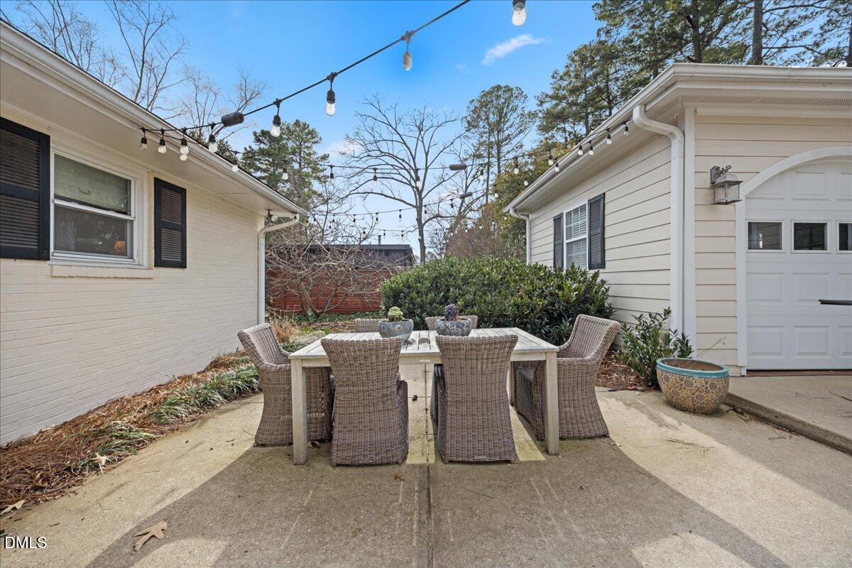 4317 Yadkin Drive Raleigh, NC 27609 - Photo 27 of 33 29-2A1A4985