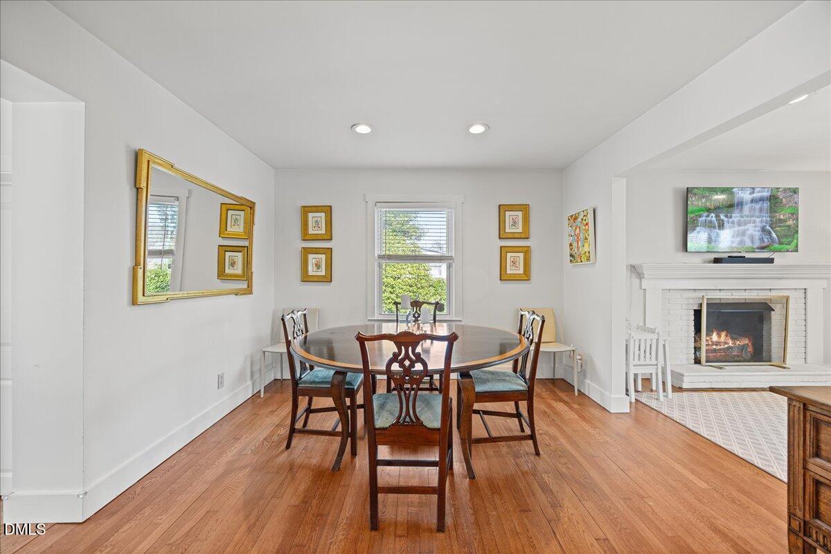 4317 Yadkin Drive Raleigh, NC 27609 - Photo 9 of 33 10-2A1A4929