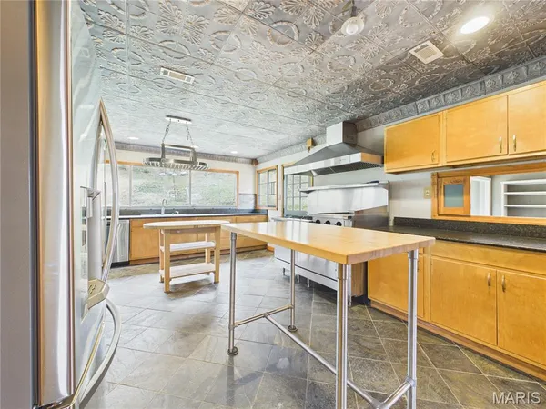 $269,000 | 11289 Business Highway, Dexter, MO 63841