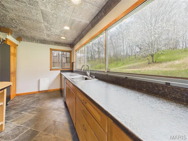 $269,000 | 11289 Business Highway, Dexter, MO 63841