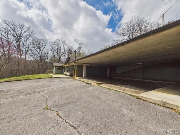 $269,000 | 11289 Business Highway, Dexter, MO 63841