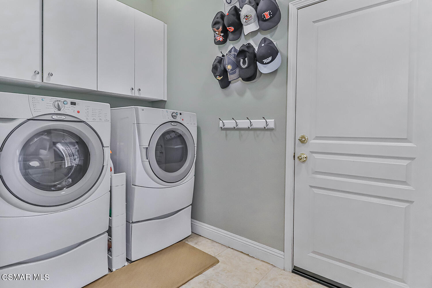 136 Laurel Ridge Drive Simi Valley, CA 93065 - Photo 24 of 73 hPowder and Laundry4