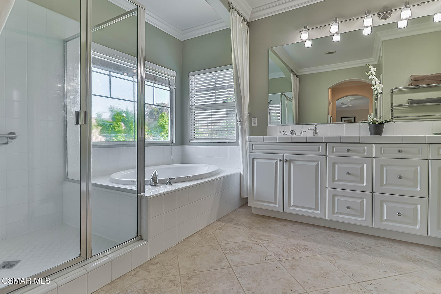 136 Laurel Ridge Drive Simi Valley, CA 93065 - Photo 44 of 73 nMain Bedroom Suite6