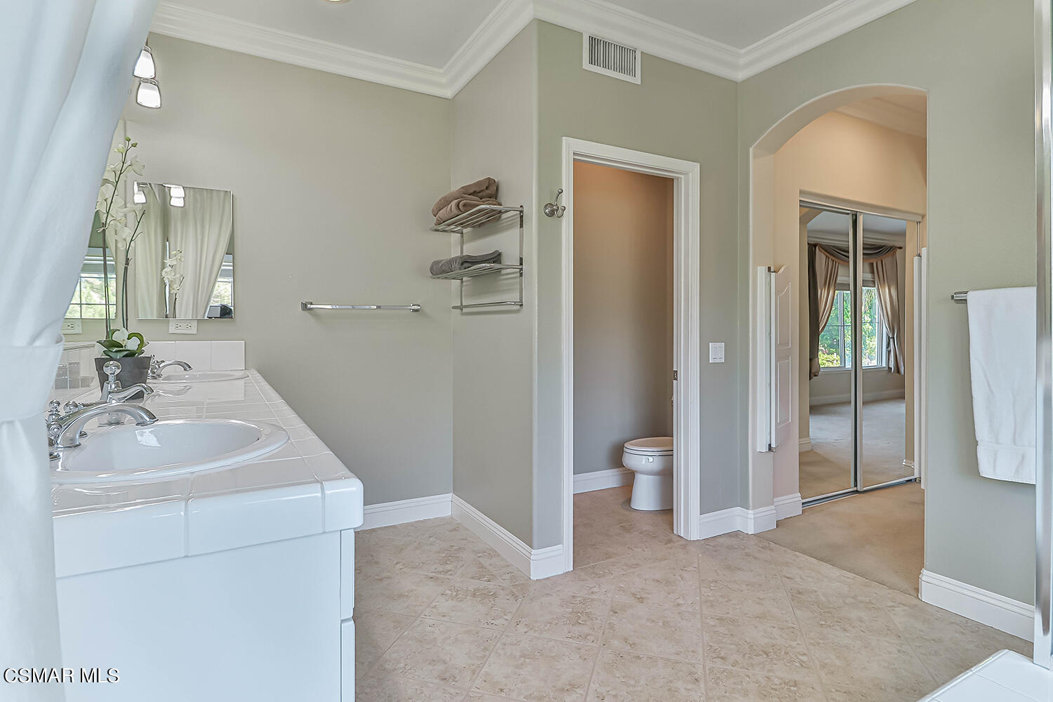136 Laurel Ridge Drive Simi Valley, CA 93065 - Photo 48 of 73 nMain Bedroom Suite12