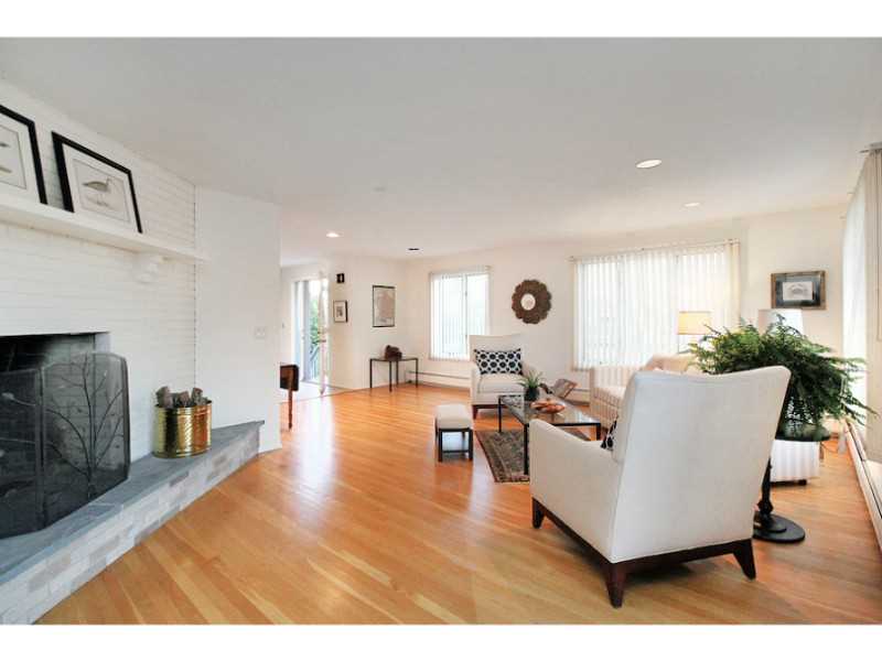 Living Room.