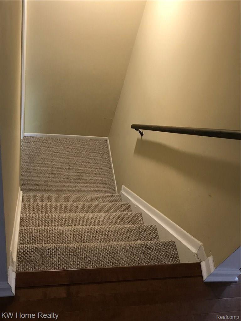 1352 Crescent Lane Rochester, MI 48306 - Photo 45 of 58 Steps To Basement is Carpeted