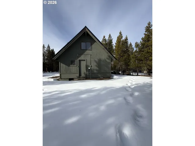 $310,000 | 124357 Adell Court, Crescent Lake, OR 97733