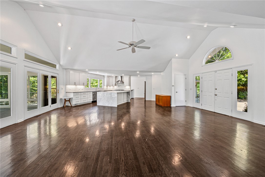 118 Beacon Ridge Circle Salem, SC 29676 - Photo 11 of 45 An open-concept great room and kitchen offer ample space for entertaining under vaulted ceilings.