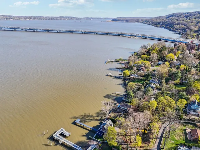 a picture of a bathroom with a sink