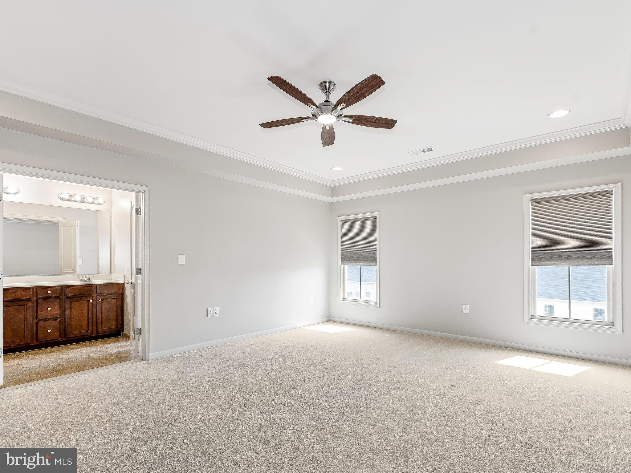 42173 Castle Ridge Square Ashburn, VA 20148 - Photo 14 of 28 Bath (Master)