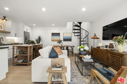 $3,850 | 1310 North Ave 56, Unit 1/2, Los Angeles, CA 90042
