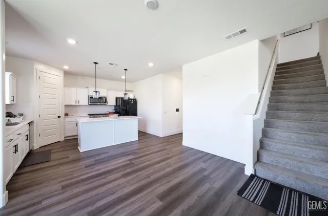 $515,000 | Undisclosed Address, Bakersfield, CA 93313