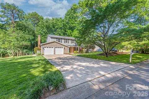 $525,000 | 425 Regency Drive, Charlotte, NC 28211