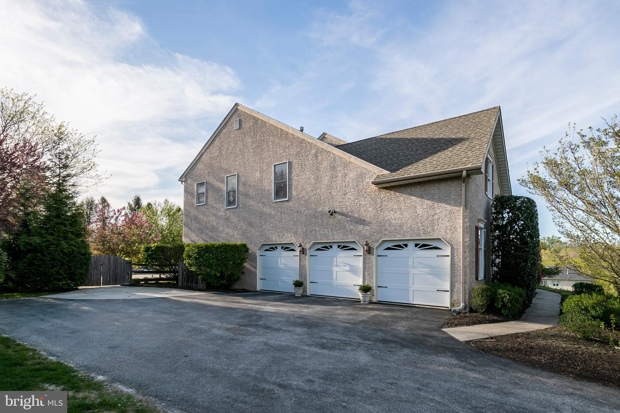 141 Moore Road Downingtown, PA 19335 - Photo 12 of 44 Garage