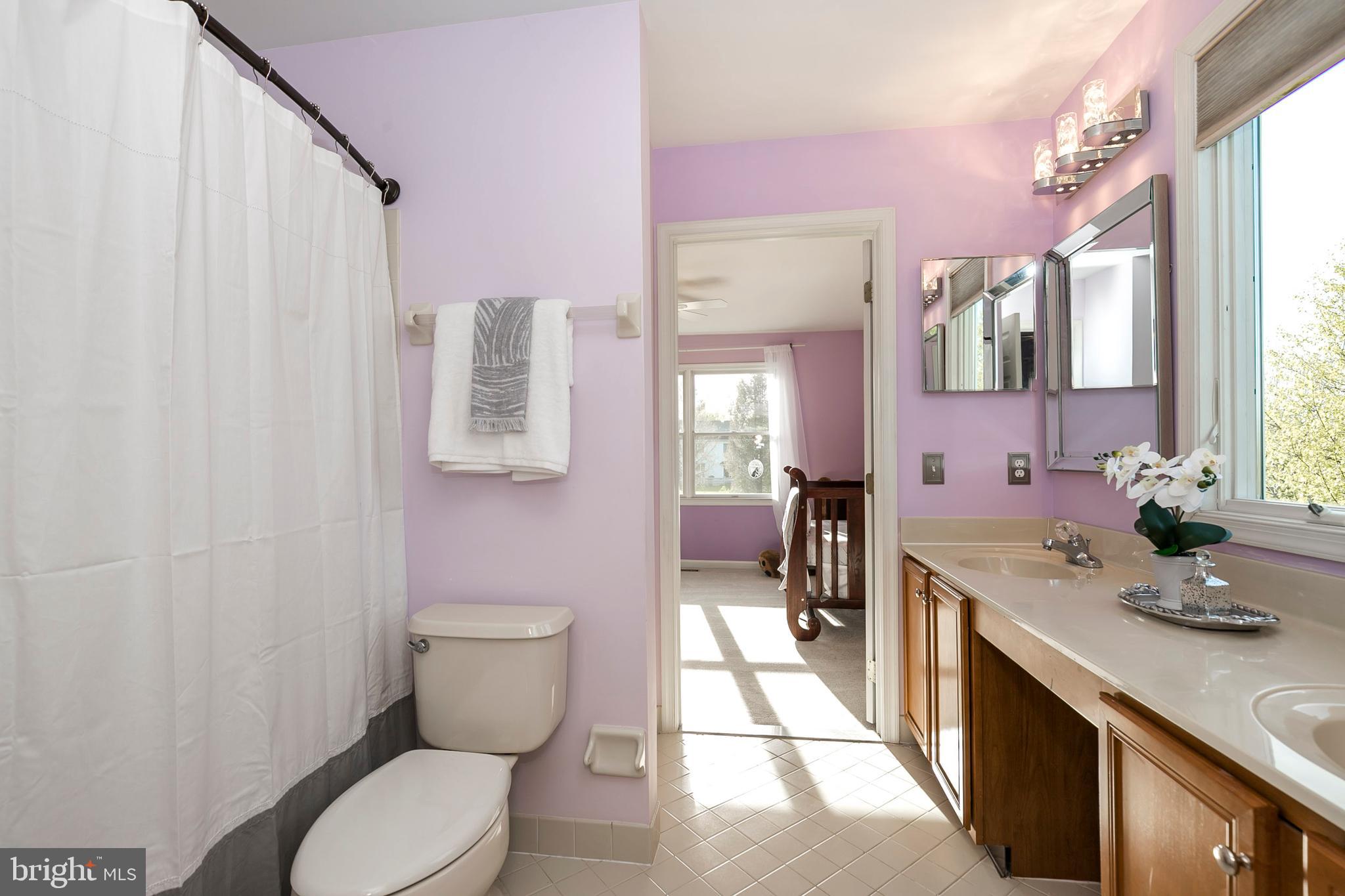 141 Moore Road Downingtown, PA 19335 - Photo 27 of 44 Jack & Jill Bathroom