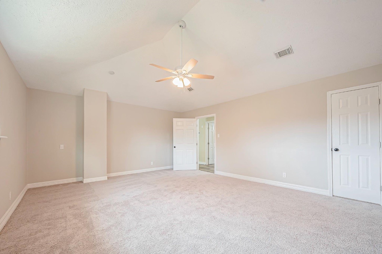 1011 Klamath Lane Houston, TX 77090 - Photo 11 of 15