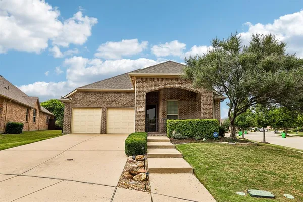 $374,000 | 1441 Isabella Lane, Savannah, TX 76227