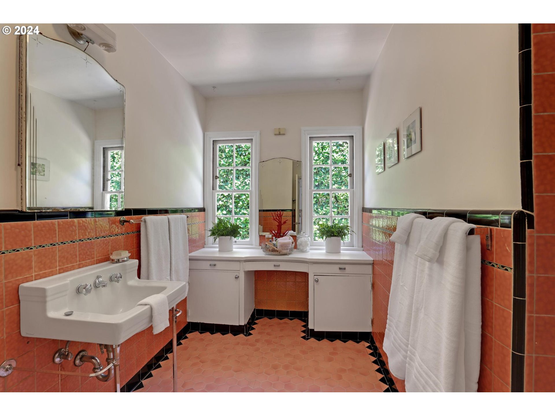 6003 Southeast Stephens Street Portland, OR 97215 - Photo 25 of 46 a living room with a sink furniture and a window