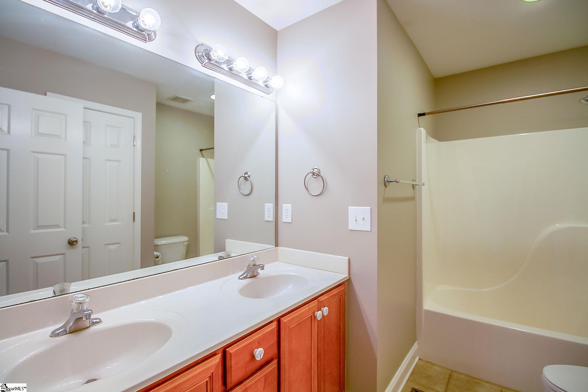 142 Chatim Ridge Court Lyman, SC 29365 - Photo 18 of 29 Gallery Image 18