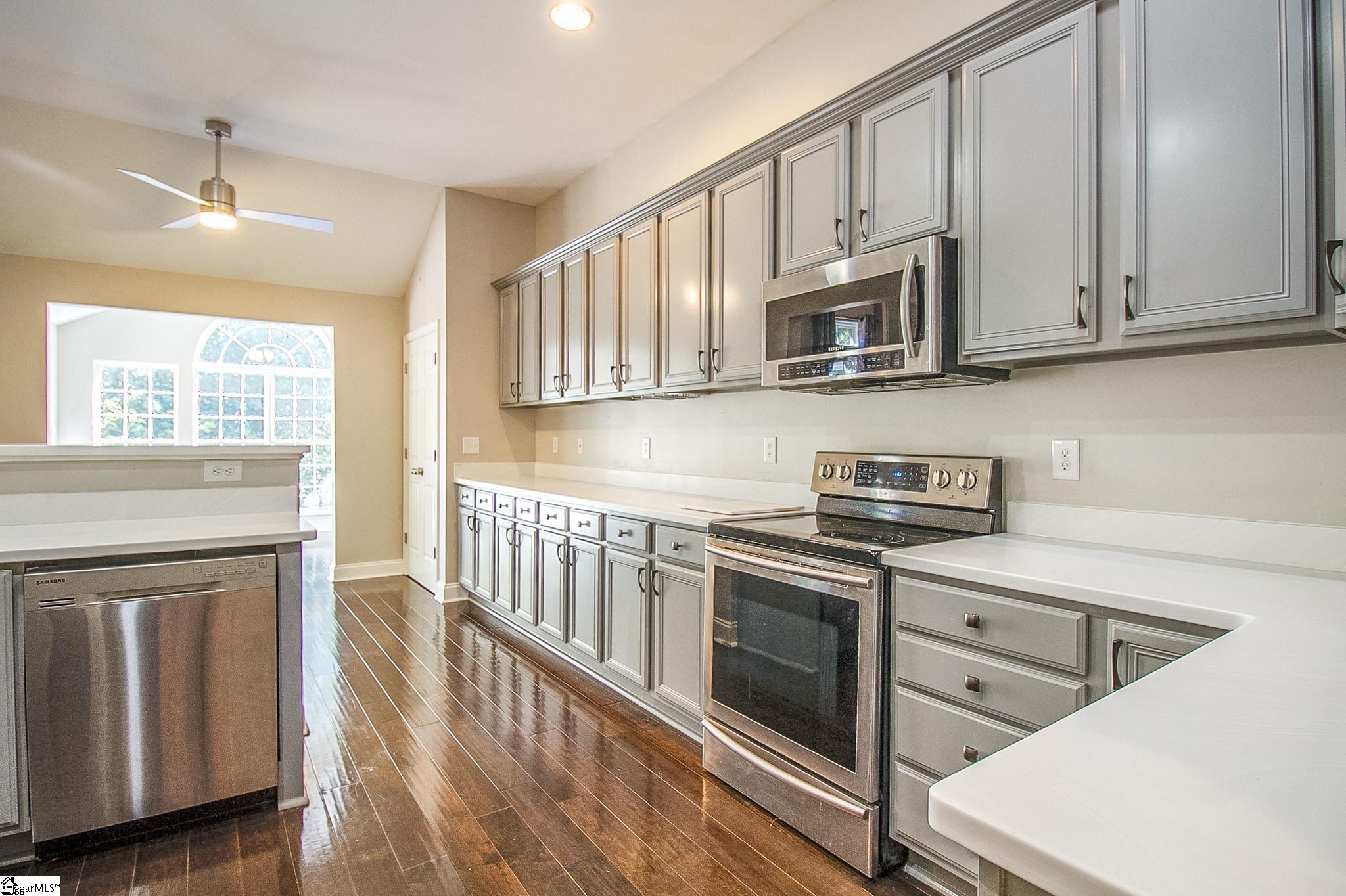142 Chatim Ridge Court Lyman, SC 29365 - Photo 9 of 29 Gallery Image 9