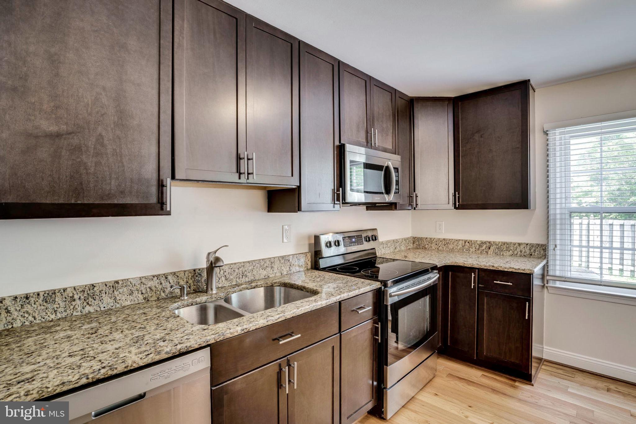 8453 Brainerd Court Springfield, VA 22153 - Photo 15 of 37 Updated Kitchen
