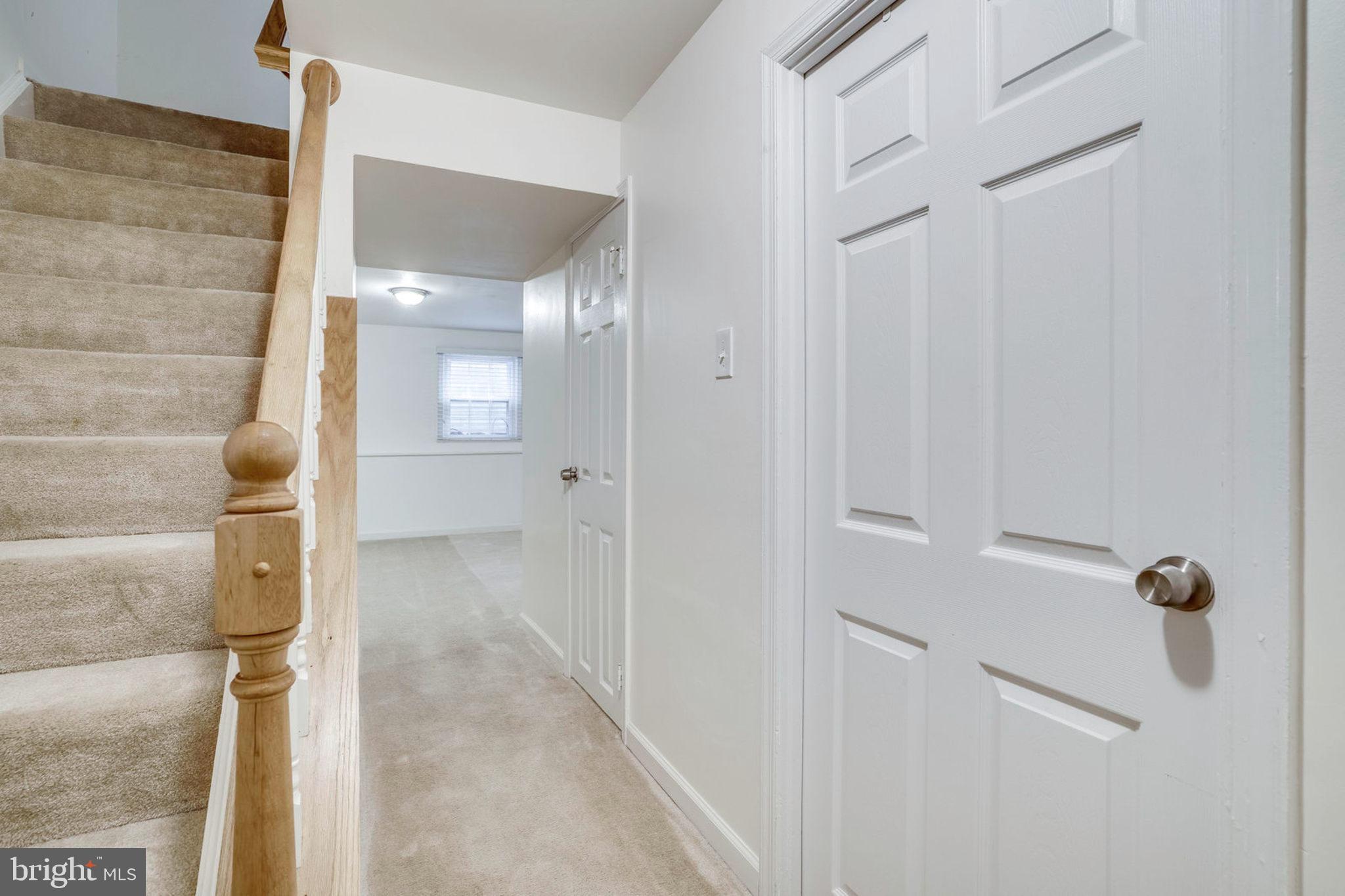 8453 Brainerd Court Springfield, VA 22153 - Photo 5 of 37 Main Level Entrance Foyer