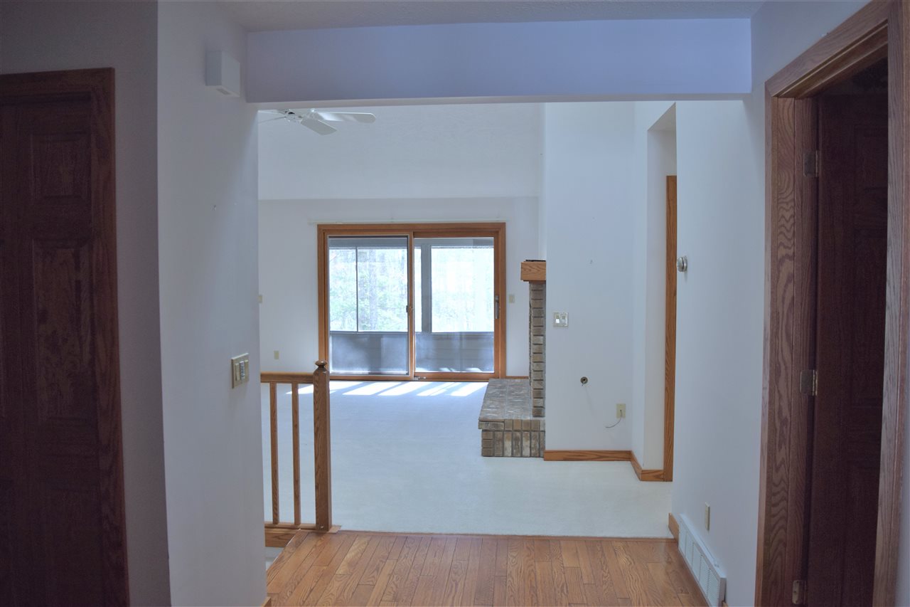 272 Port Mission Road Traverse City, MI 49686 - Photo 7 of 24 1842641-7.JPG