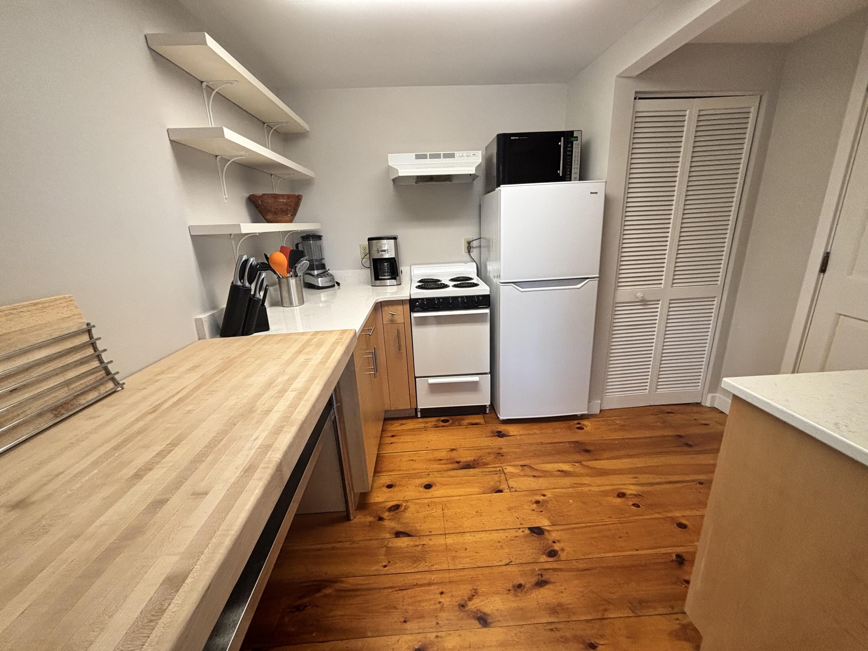 21 Main Street Rockport, ME 04856 - Photo 39 of 66 IMG_6295