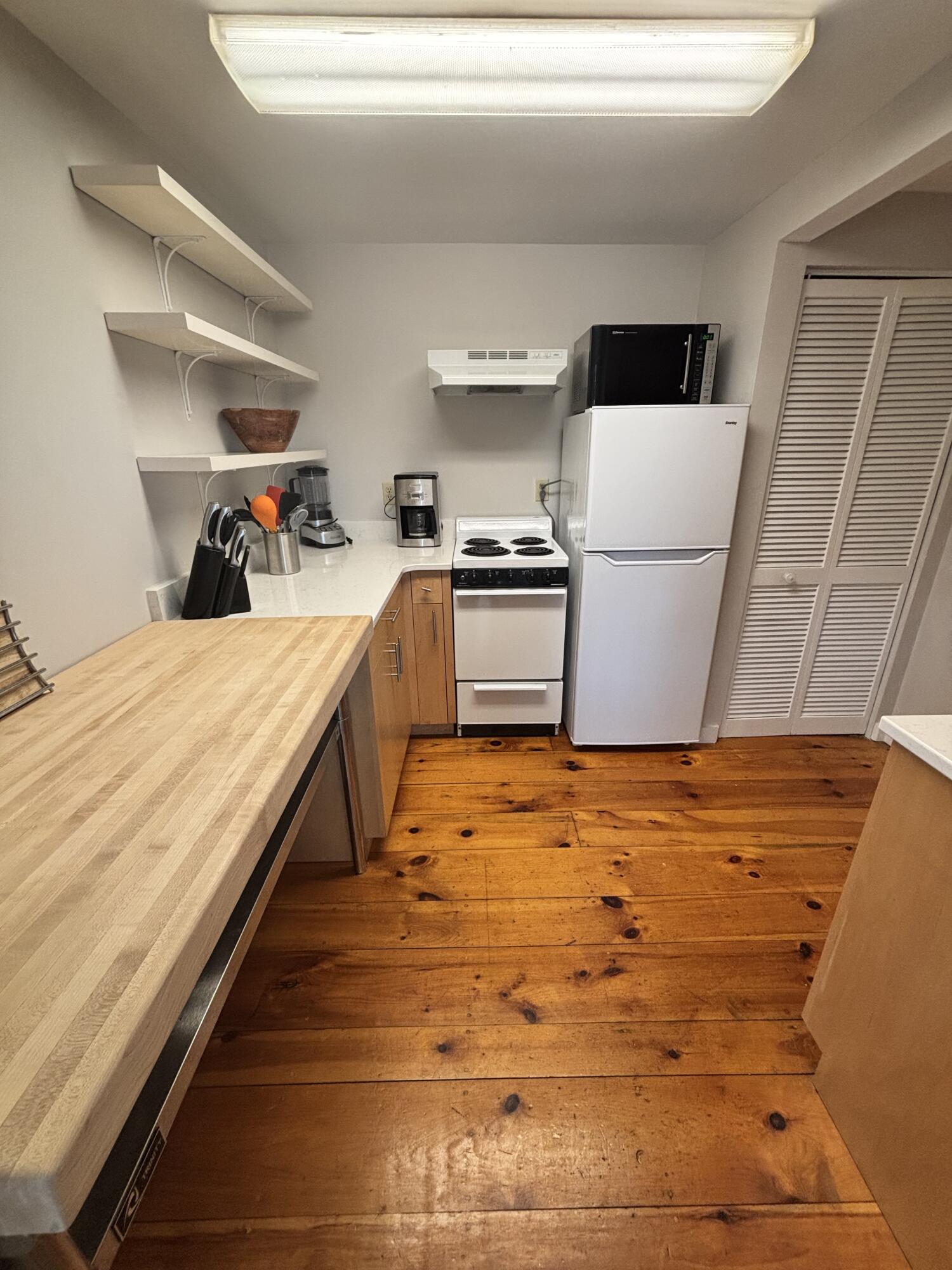 21 Main Street Rockport, ME 04856 - Photo 41 of 66 IMG_6294