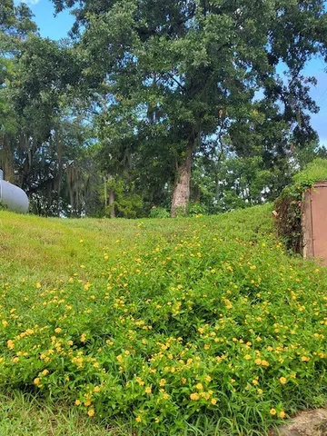 $450,000 | 18 Arrowhead Drive, Huntsville, TX 77320