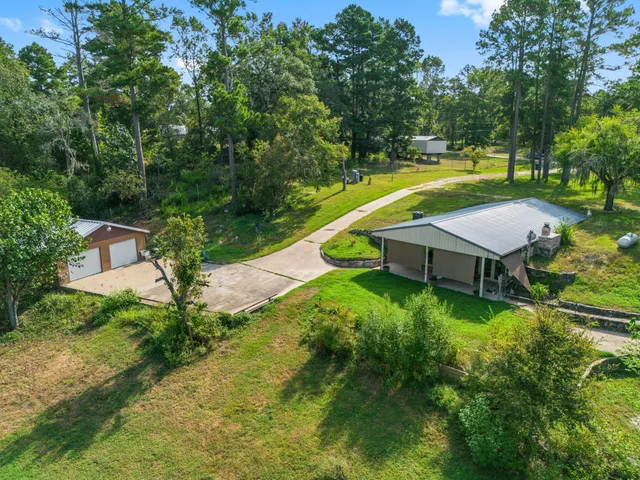 $450,000 | 18 Arrowhead Drive, Huntsville, TX 77320