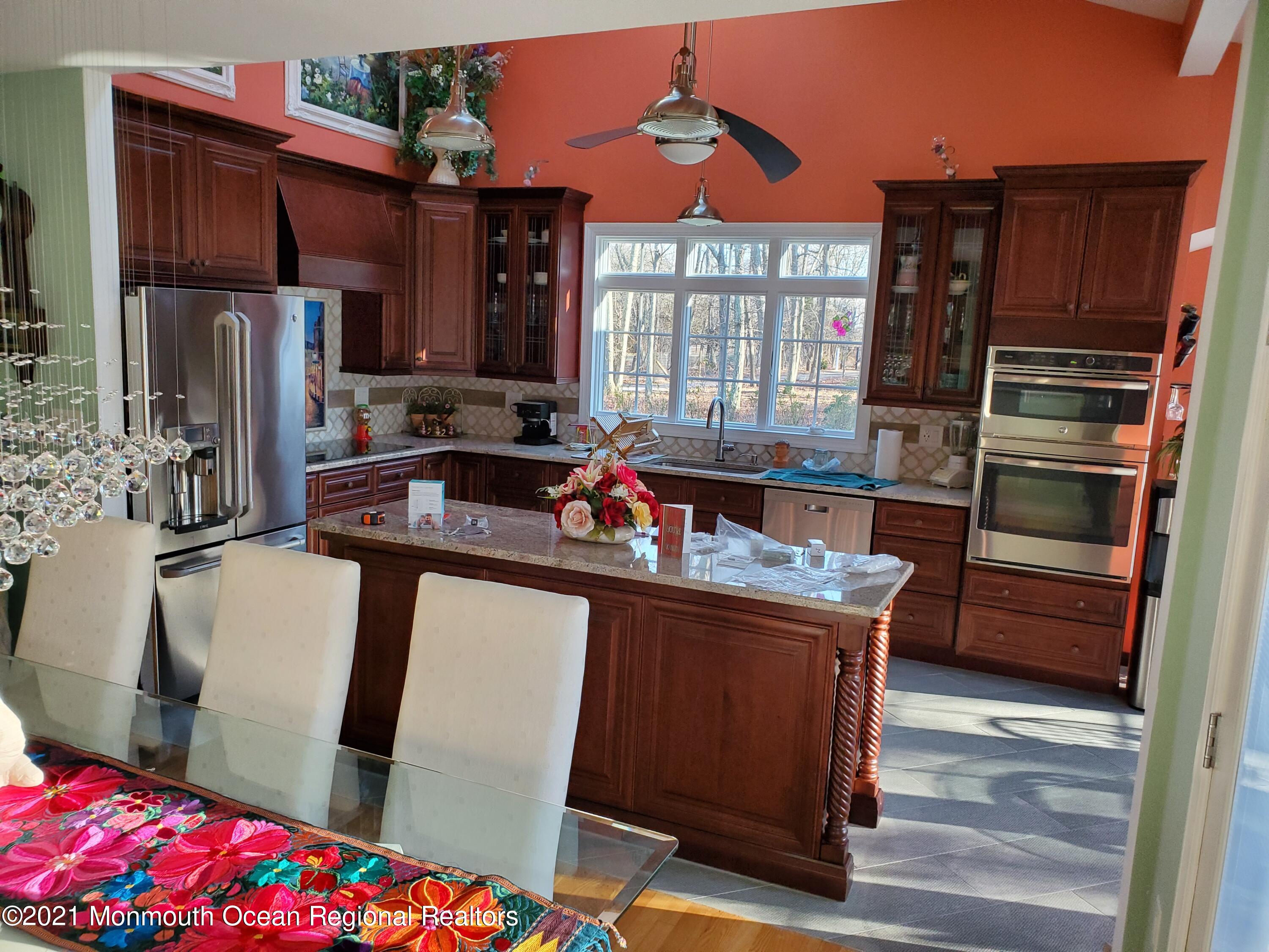 626 West Farms Road Howell, NJ 07731 - Photo 12 of 26 Kitchen
