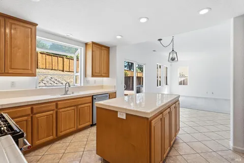 $675,000 | 478 Beltrami Drive, Ukiah, CA 95482
