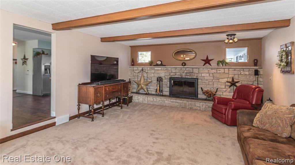 174 Henderson Road Howell, MI 48855 - Photo 14 of 30