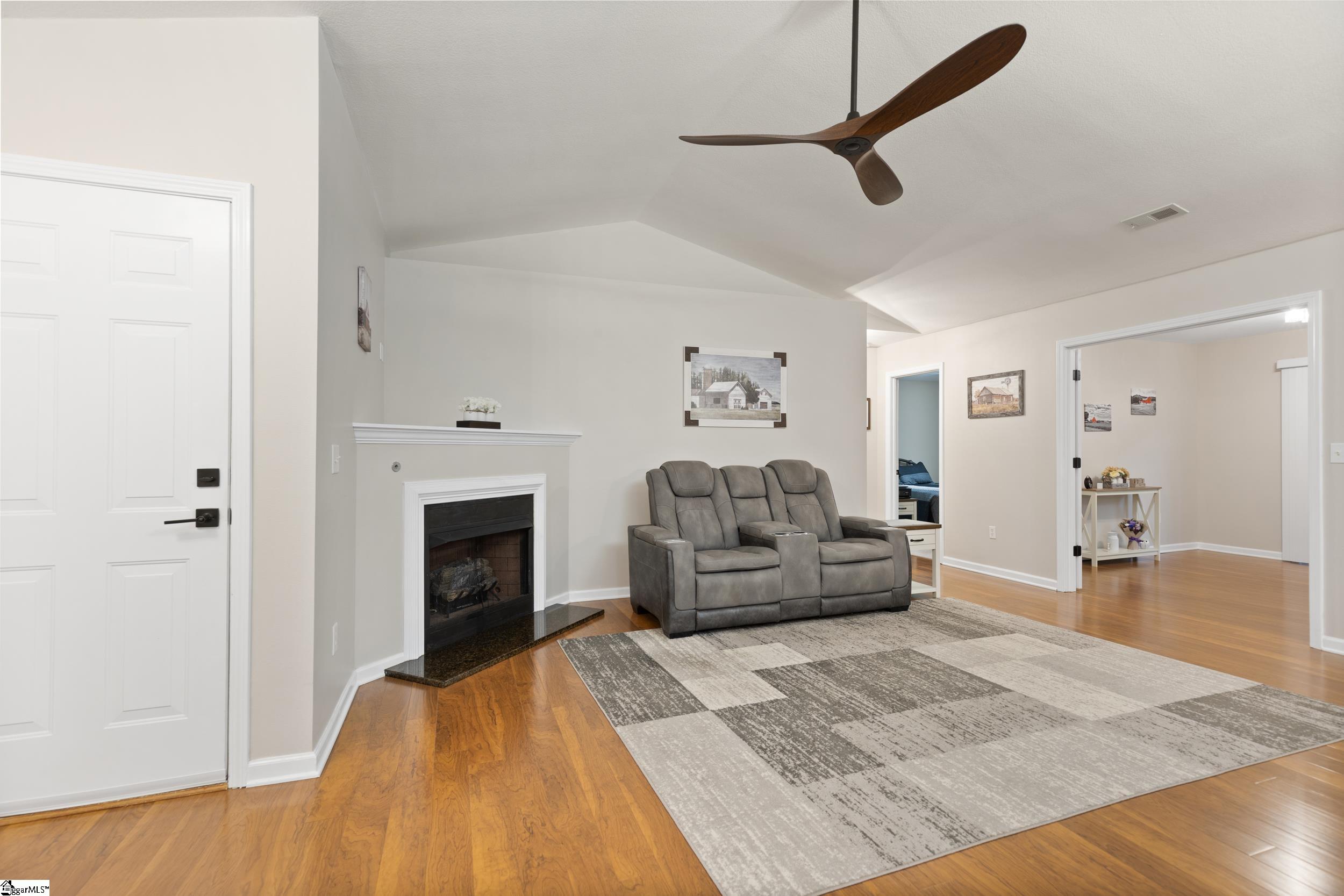 121 Malibu Road Liberty, SC 29657 - Photo 8 of 24 Gallery Image 8
