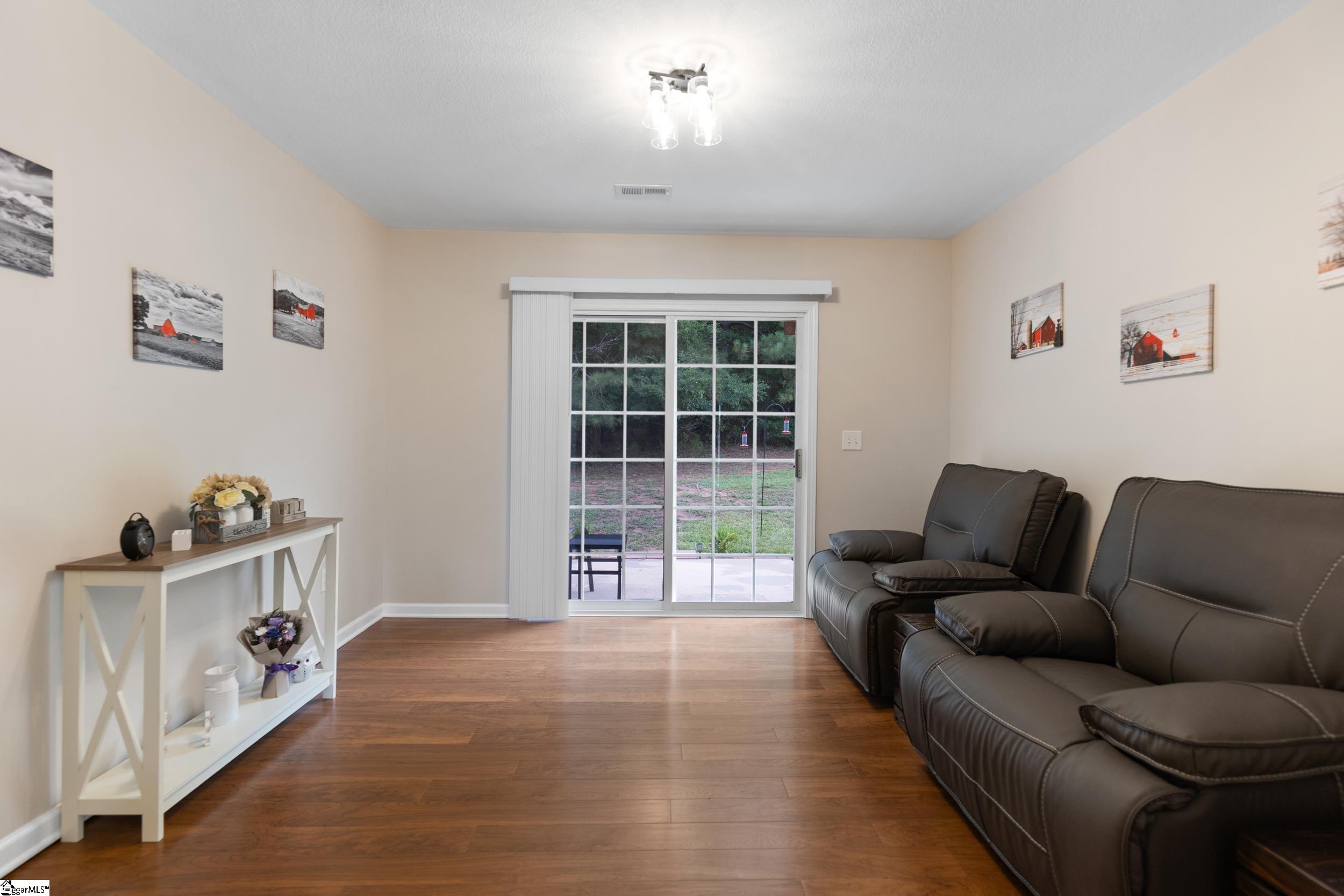 121 Malibu Road Liberty, SC 29657 - Photo 10 of 24 Gallery Image 10