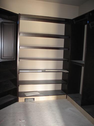 8850 Coolidge Road, Unit 2 Yakima, WA 98903 - Photo 11 of 15 a view of walk in closet with empty racks
