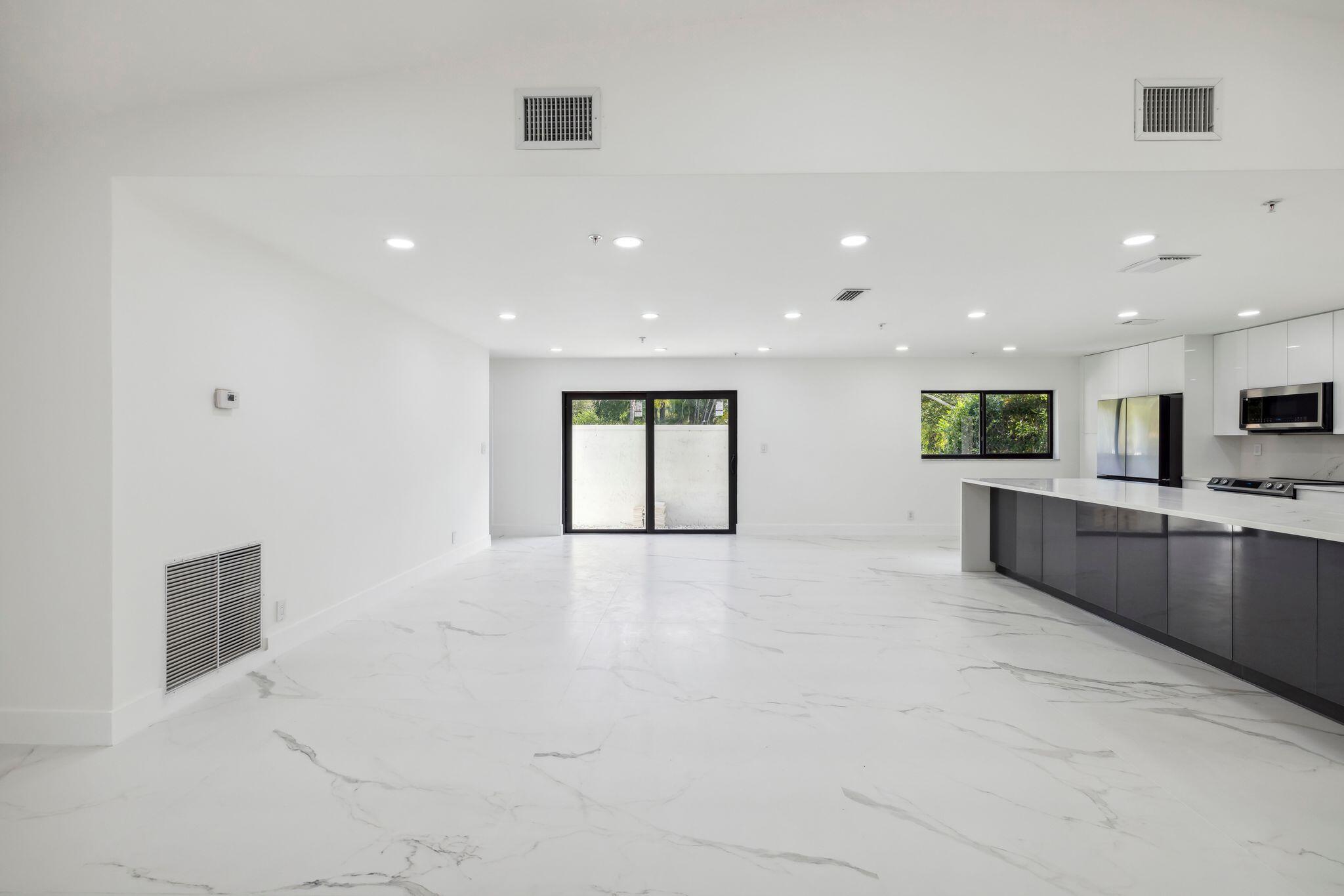 22633 Lemon Tree Lane Boca Raton, FL 33428 - Photo 13 of 54 22633 Lemon Tree Ln Boca Raton FL 15