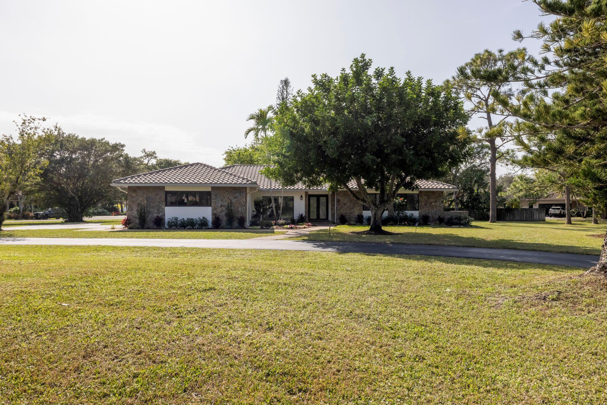 22633 Lemon Tree Ln Boca Raton FL 05