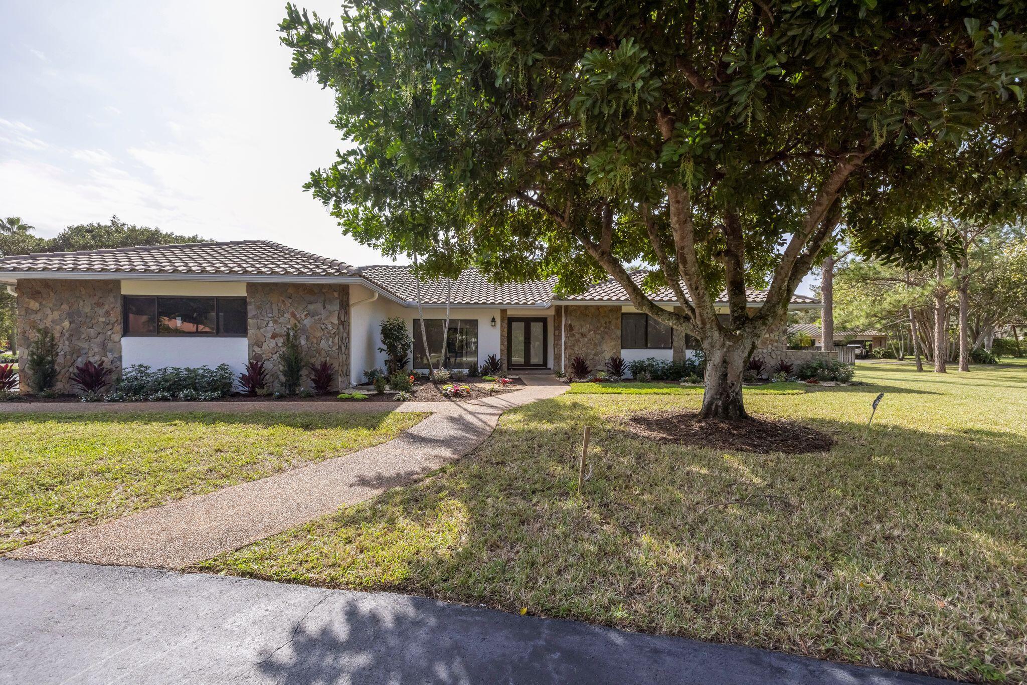 22633 Lemon Tree Ln Boca Raton FL 06